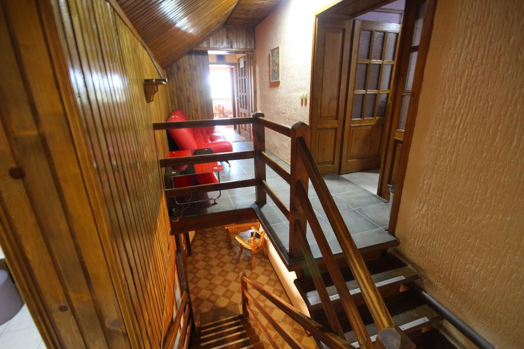Guest House Vila Alexandar ปาลิช ภายนอก รูปภาพ