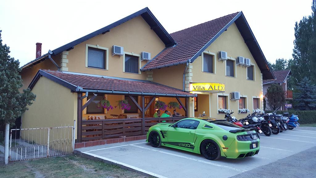 Guest House Vila Alexandar ปาลิช ภายนอก รูปภาพ